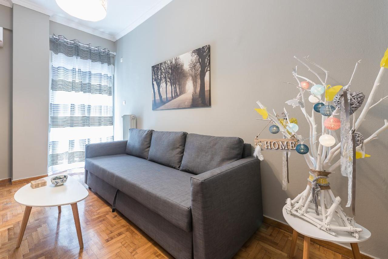 Modern City Apartment By Cloudkeys Афины Экстерьер фото